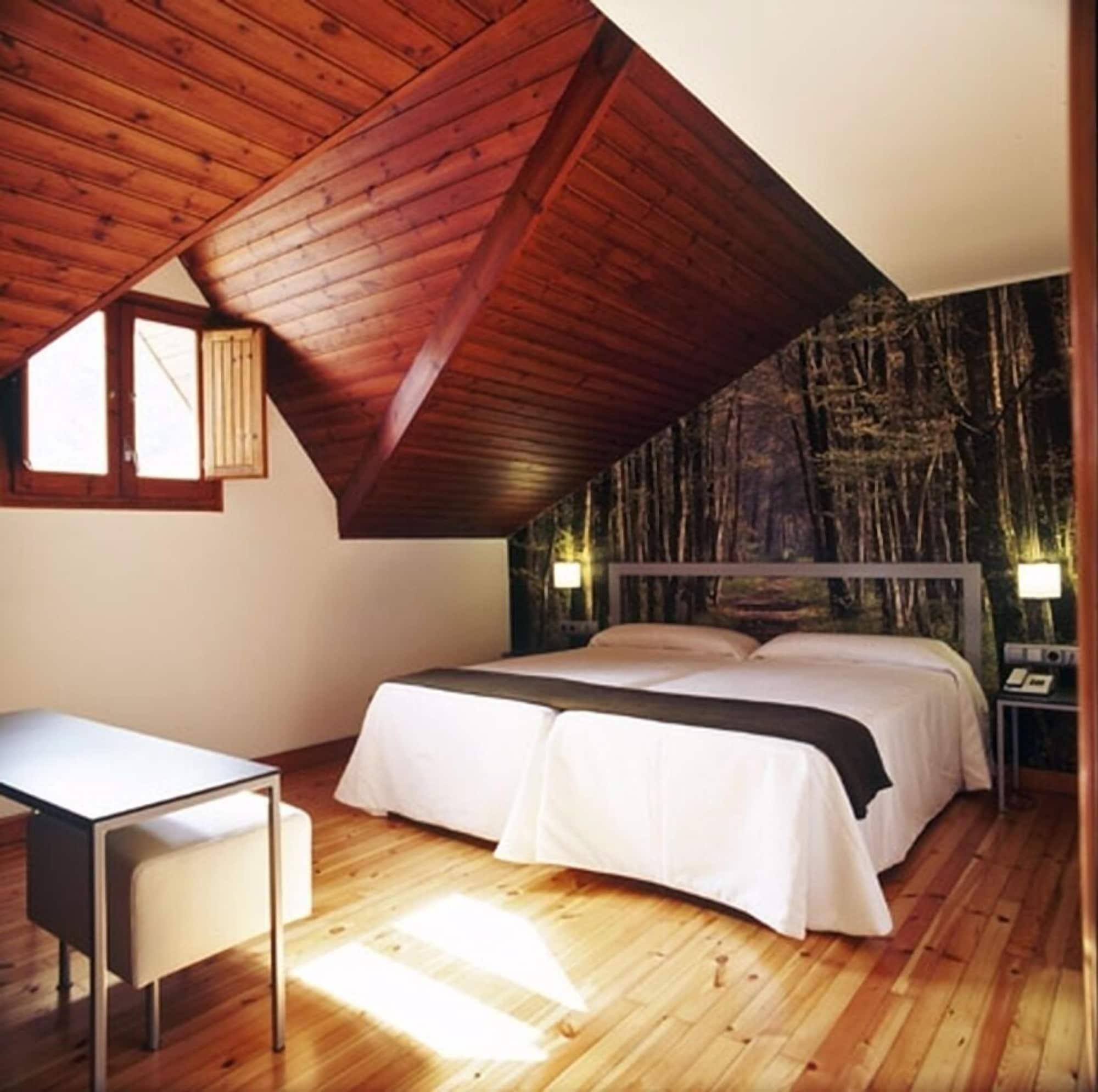 Hotel Restaurant Pessets & Spa Sort Eksteriør bilde