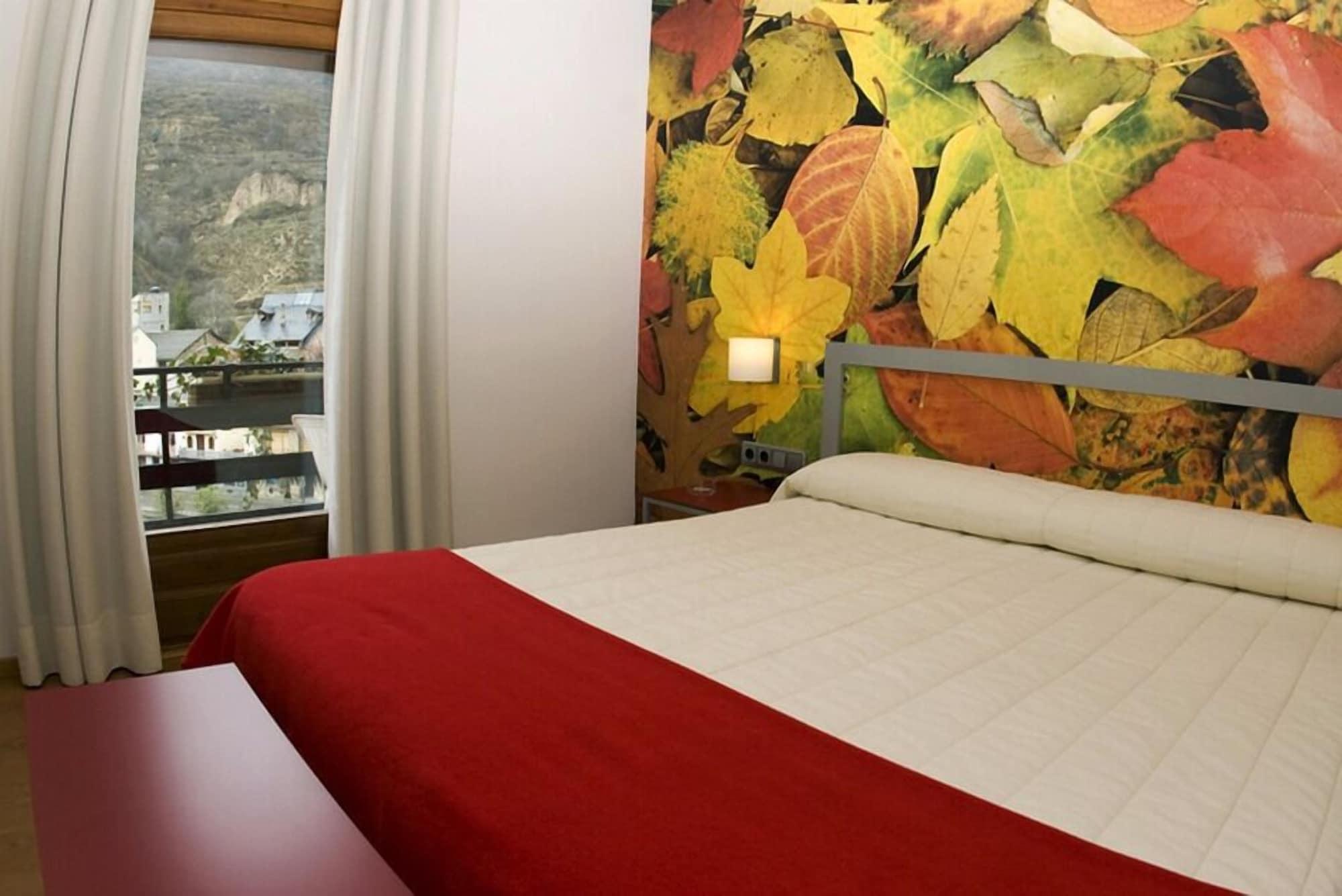 Hotel Restaurant Pessets & Spa Sort Eksteriør bilde