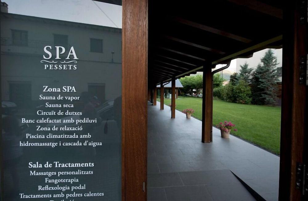 Hotel Restaurant Pessets & Spa Sort Eksteriør bilde
