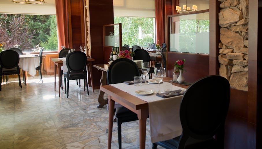Hotel Restaurant Pessets & Spa Sort Eksteriør bilde