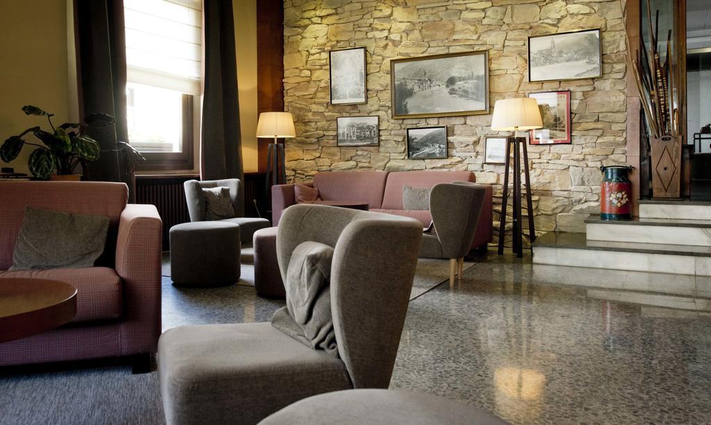 Hotel Restaurant Pessets & Spa Sort Eksteriør bilde